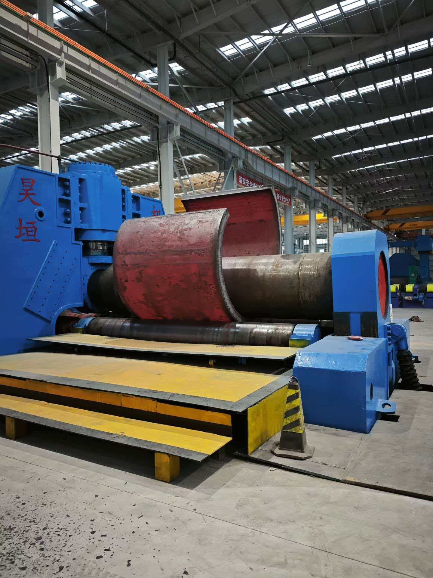 Hot rolled steel pipe