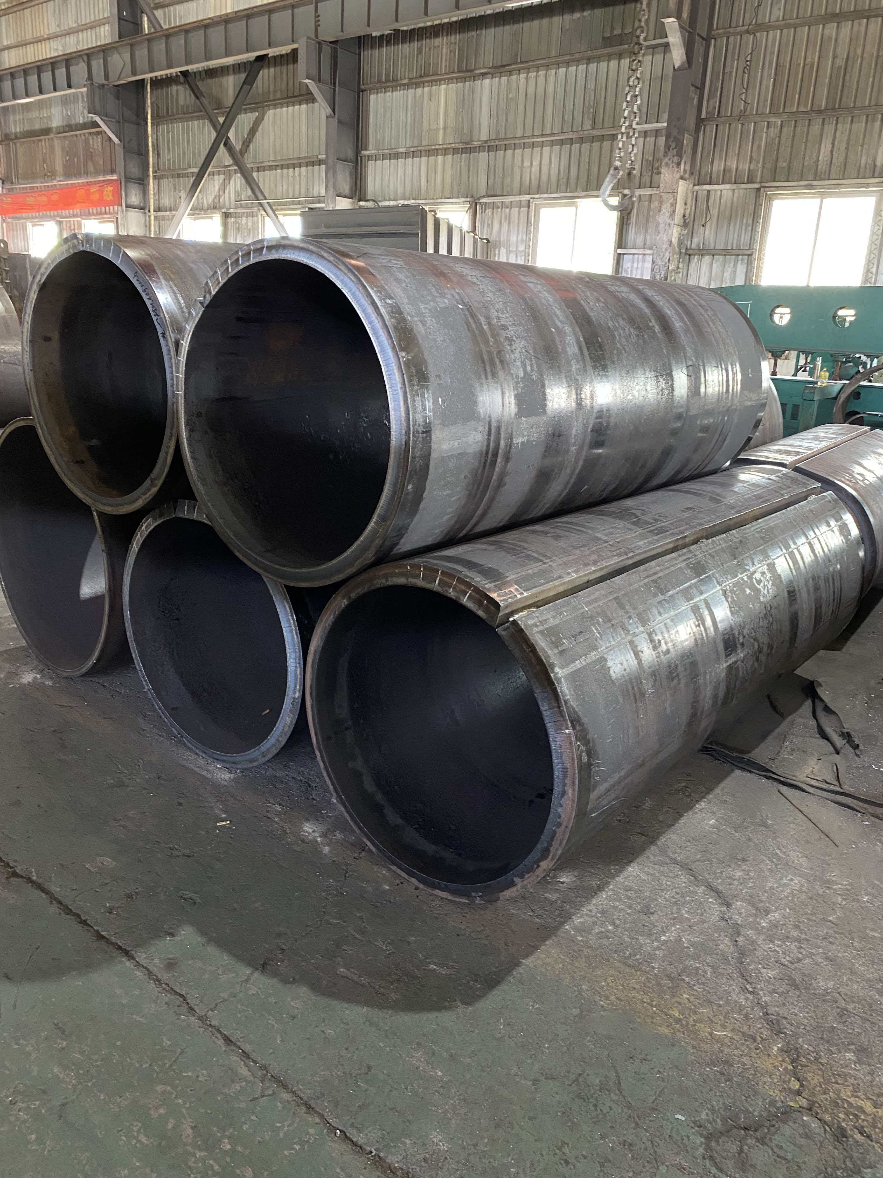 Hot rolled steel pipe